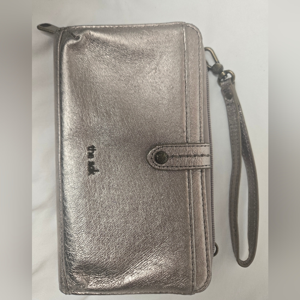 The Sak Metallic Bronze Wallet.